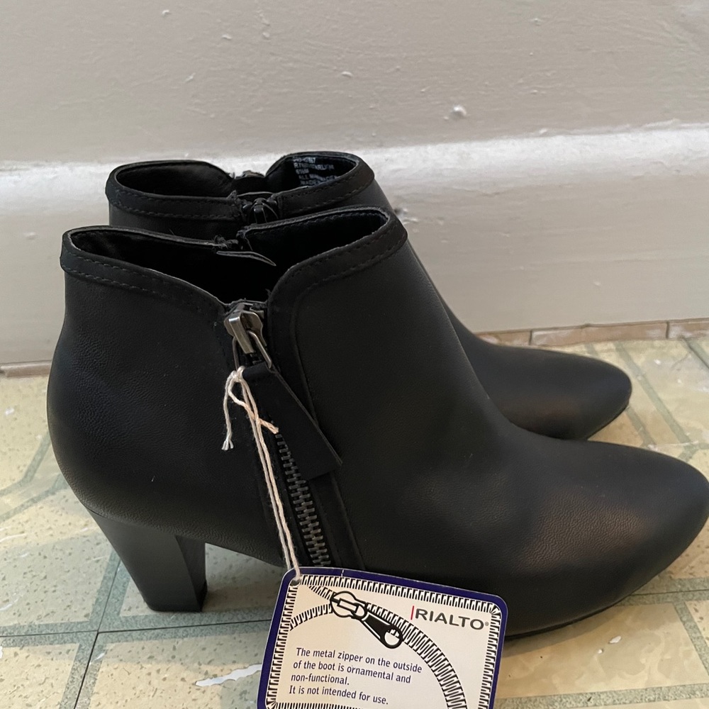 Ankle boots Rialto black new